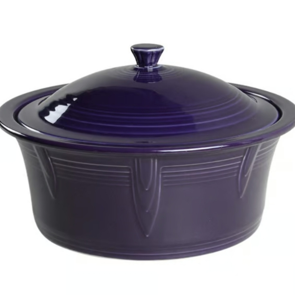 FIESTA RETIRED PLUM COVERED DISH